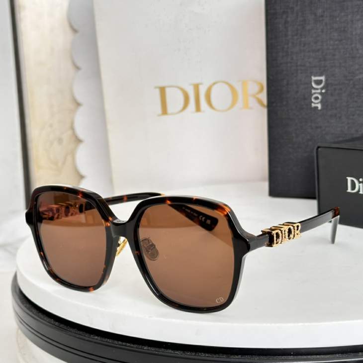 Picture of Dior Sunglasses _SKUfw76364534fw